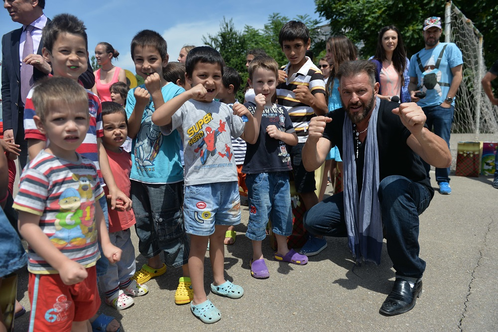 Gifts for orphans from Constanta